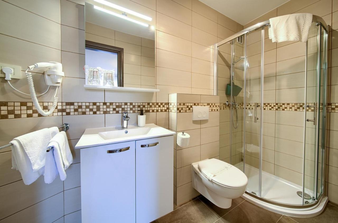 Apartmani Dal Malinska Exteriör bild