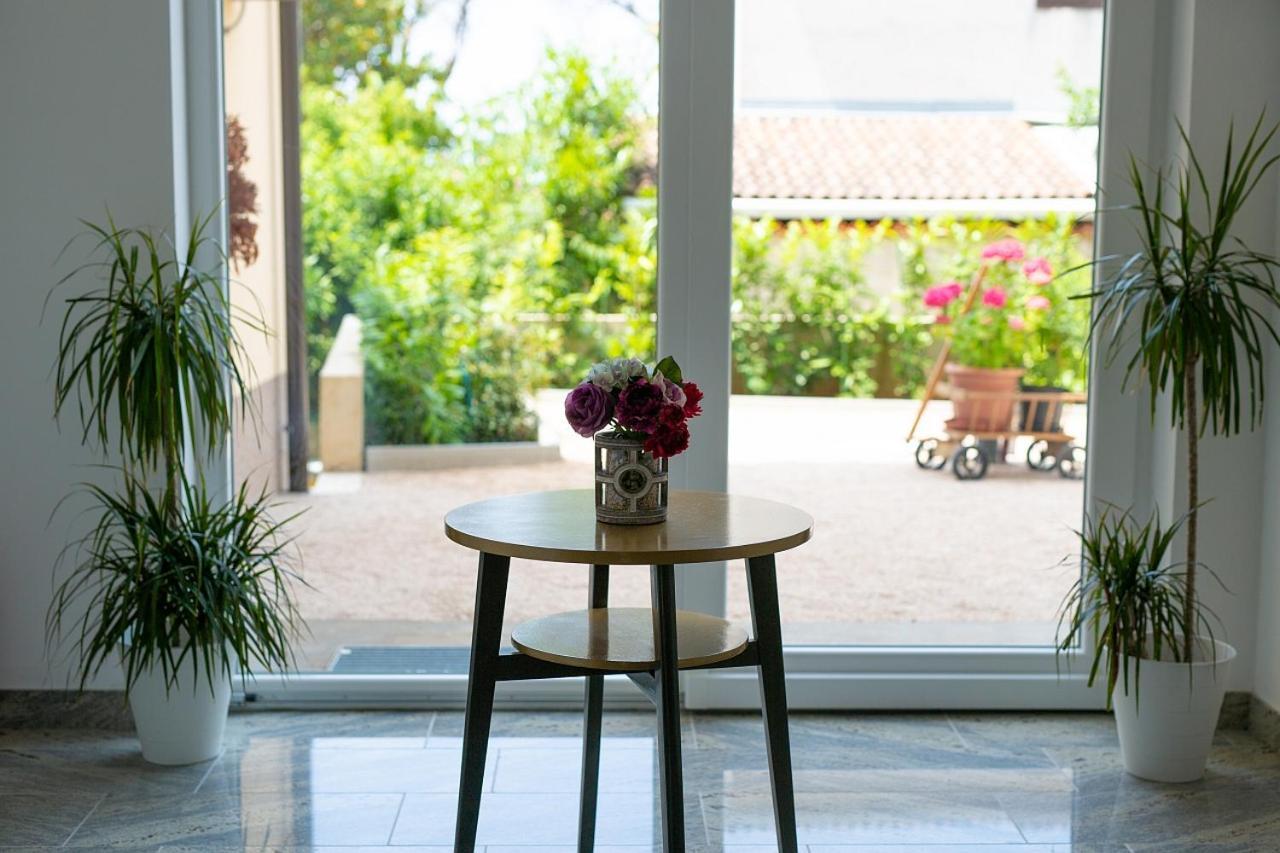 Apartmani Dal Malinska Exteriör bild